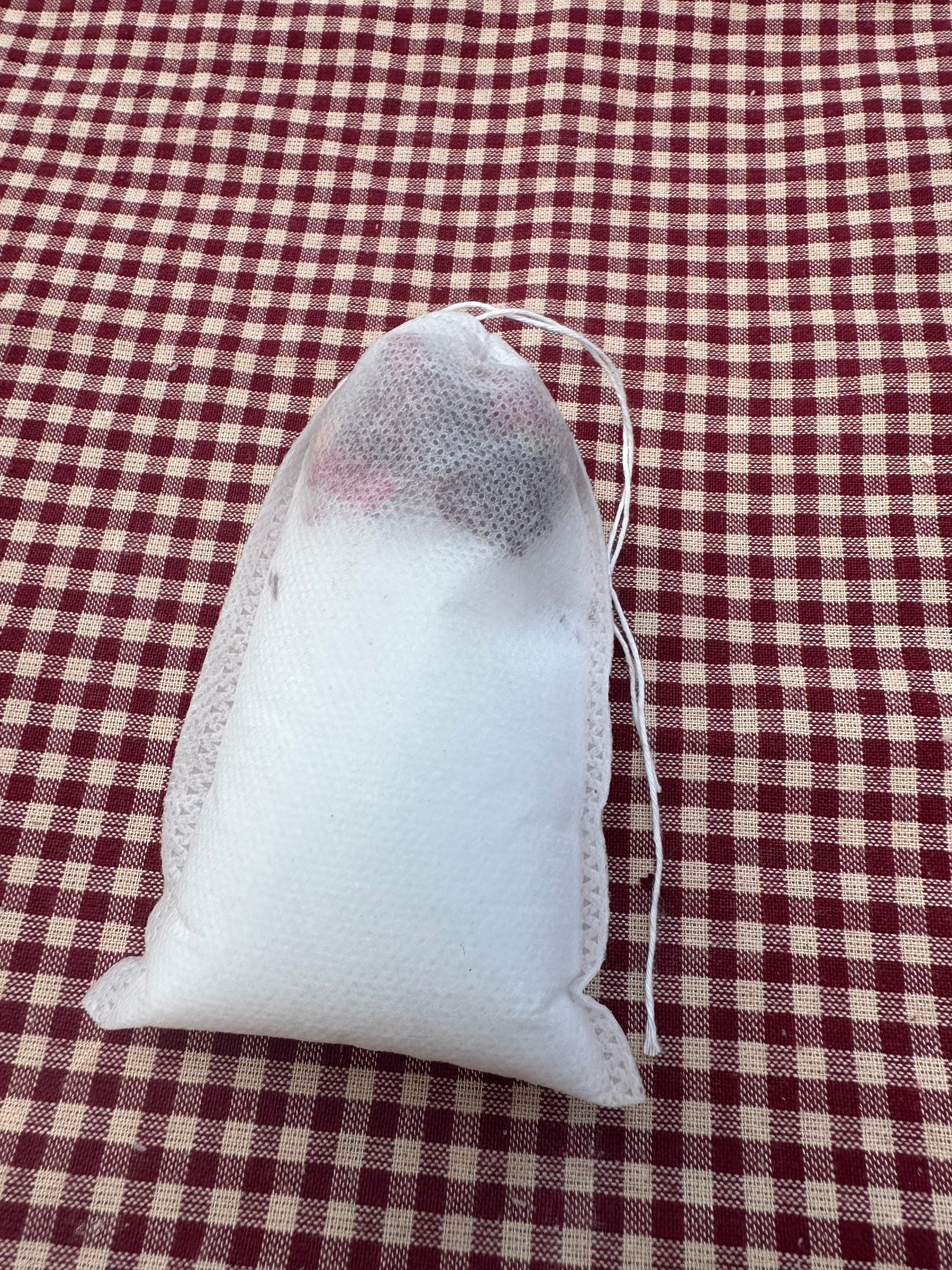 Rose scented bath salts